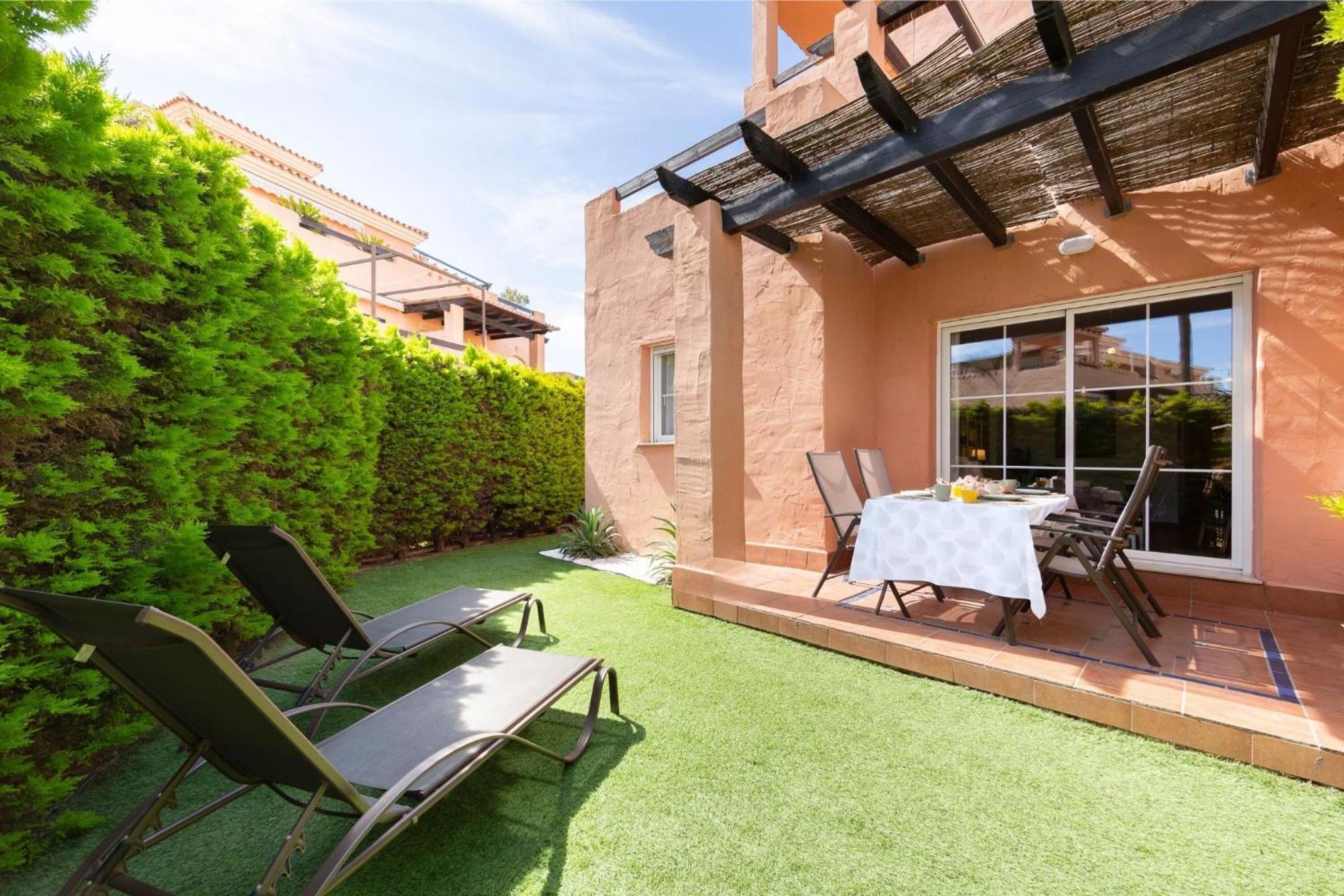 Jardin Privado # Netflix # Playa A 8Min # Wifi # Familia # Apartamento مْبيرا المظهر الخارجي الصورة